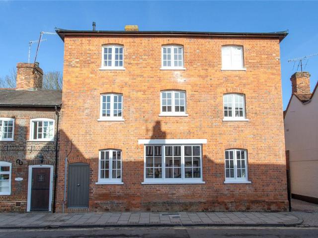 Flat for rent in Henley-on-Thames, Berrick Salome
