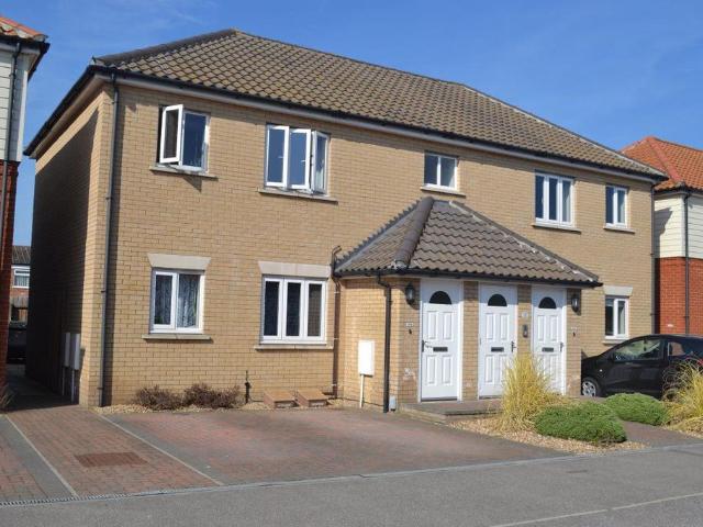 Flat for rent in Castle Hill, Key Street