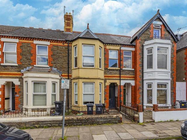 Flat for rent in Plasnewydd, Falcon Lodge