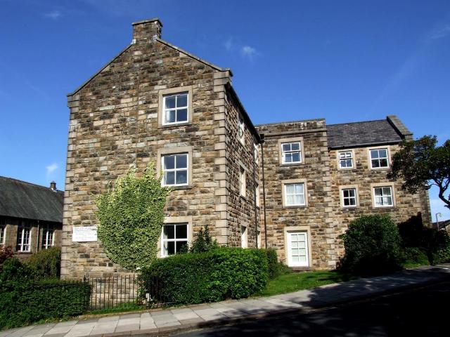 Flat for rent in Greaves, Bare
