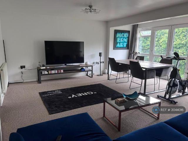 Flat for rent in Chipping Hill, Essex