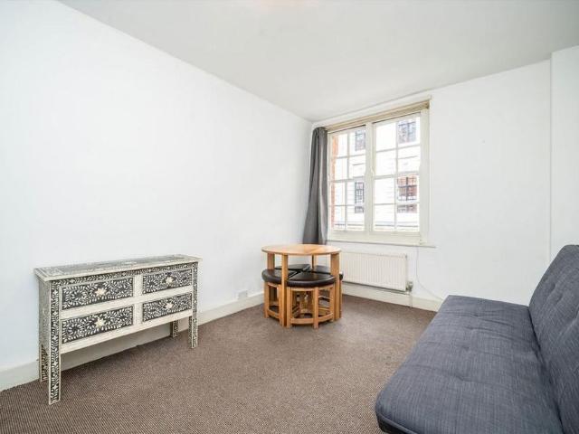 Apartment for rent in Saint Pancras, Cat Hill