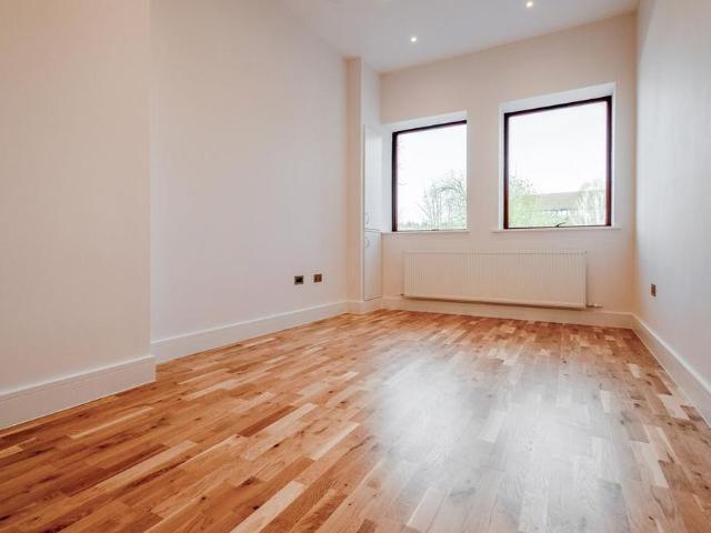 Apartment for rent in Fleet, Hart