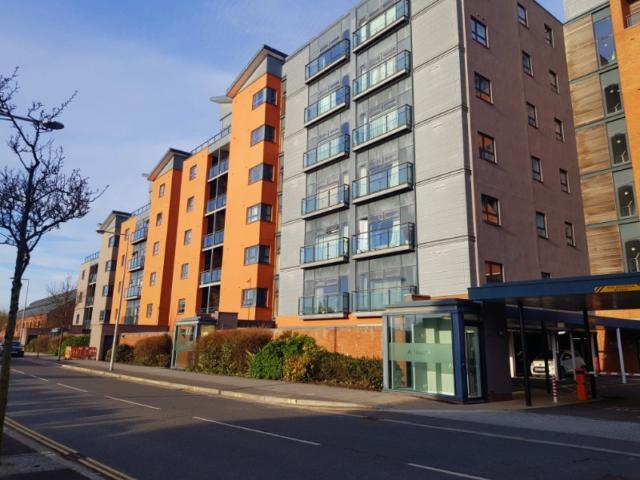 Flat for rent in SA1 Swansea Waterfront, Nangreaves
