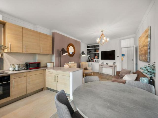 Apartment for rent in St. John's Wood, Greater London