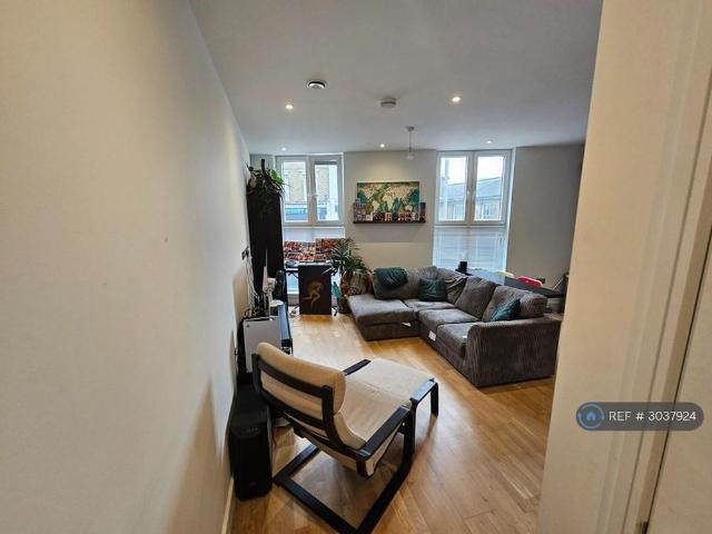 Apartment for rent in London Borough of Croydon, Greater London