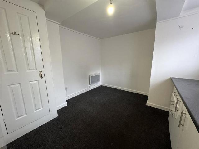 Flat for rent in Foleshill, West Midlands