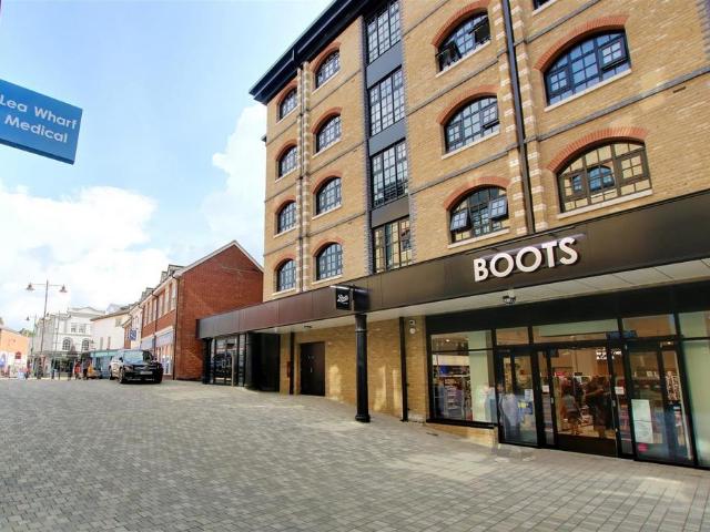 Flat for rent in Hertford, Colliers End