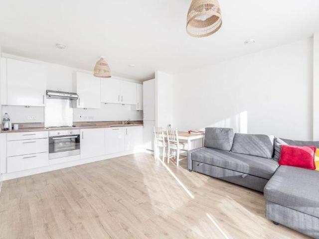 Apartment for rent in Wealdstone, Greater London