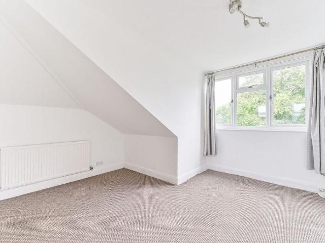 Flat for rent in London Borough of Croydon, Greater London