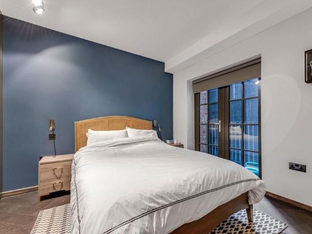 Apartment for rent in Soho, Greater London
