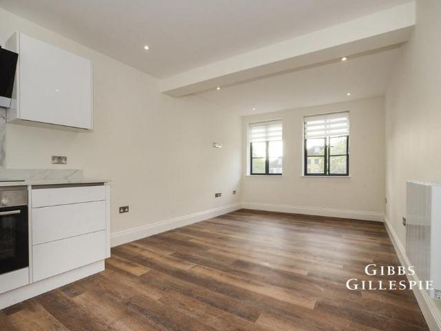 Apartment for rent in The Cedars Estate, Three Rivers