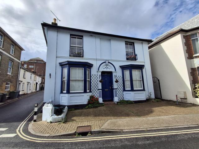 Apartment for rent in Pelhamfield, Ryde