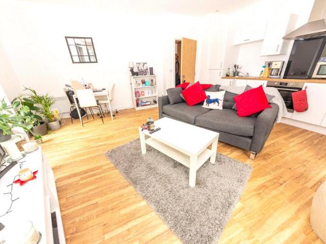 Flat for rent in Baltic Triangle, Calderstones