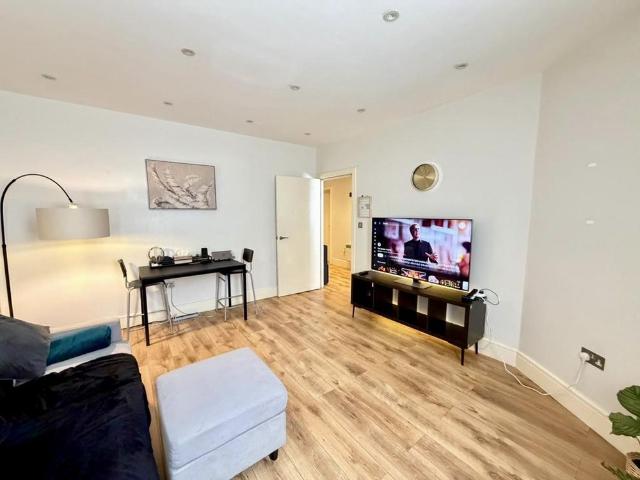 Apartment for rent in East Bank, Norfolk