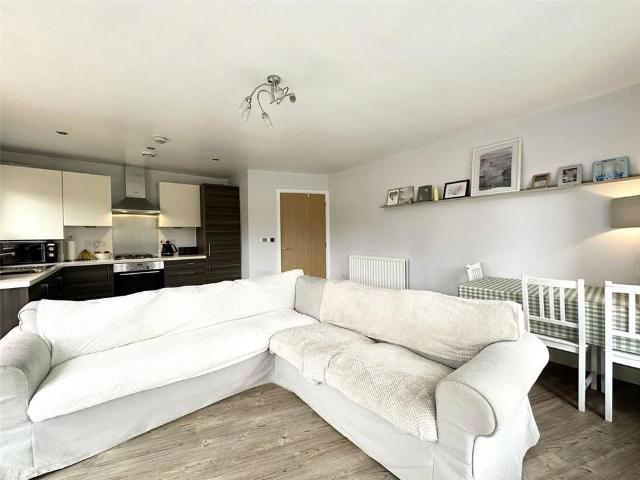 Apartment for rent in Swanscombe and Greenhithe, Monks Orchard