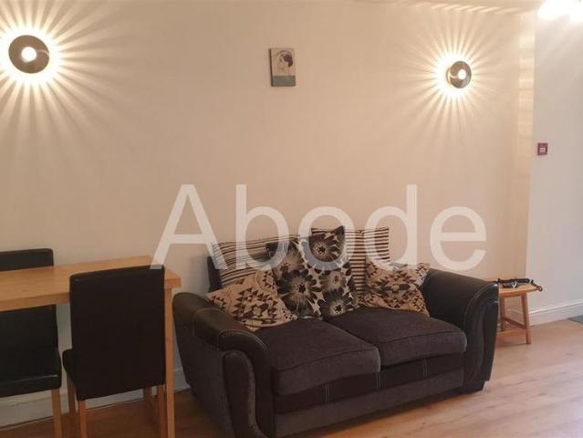 Apartment for rent in Hyde Park, Leeds