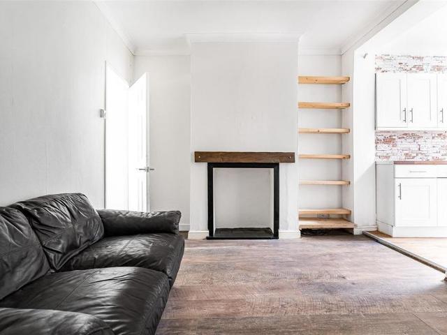 Apartment for rent in Leyton, Greater London