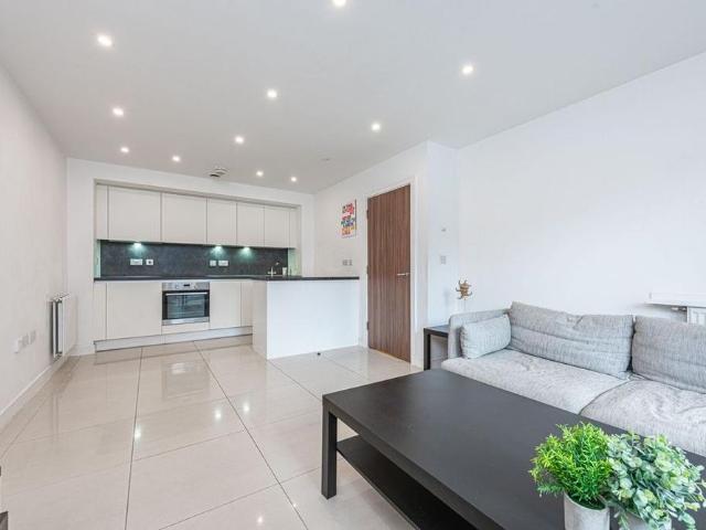 Apartment for rent in London Borough of Barnet, Greater London