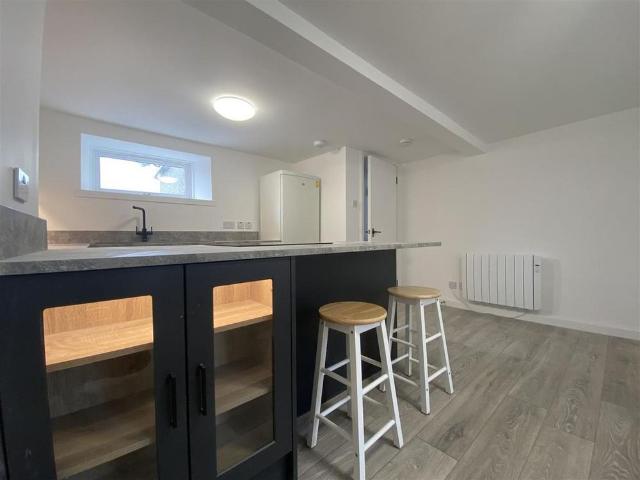 Apartment for rent in Bridgend, Moneydie