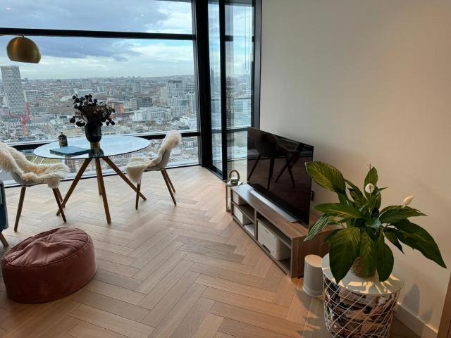 Flat for rent in Finsbury, Greater London