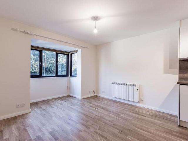 Apartment for rent in Bushey, Hertfordshire