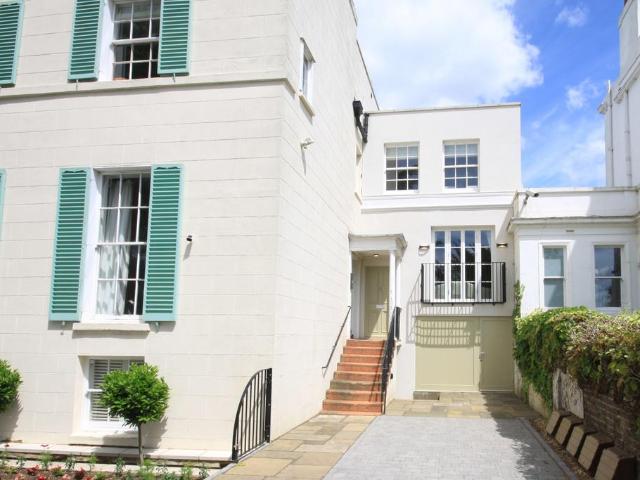 Flat for rent in Kidbrooke, Greater London