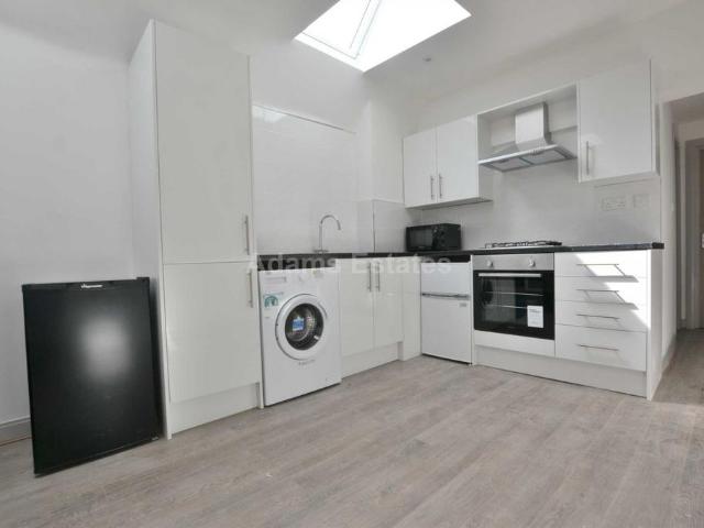 Flat for rent in Newtown, Reading