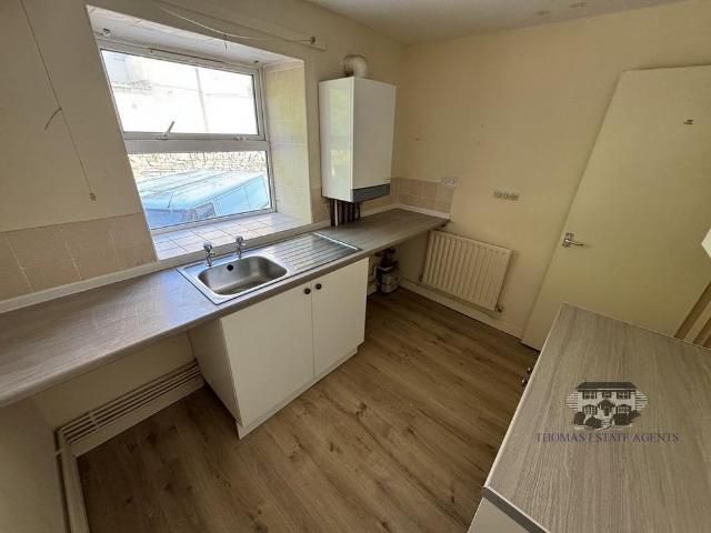 Apartment for rent in Penygraig, Wales