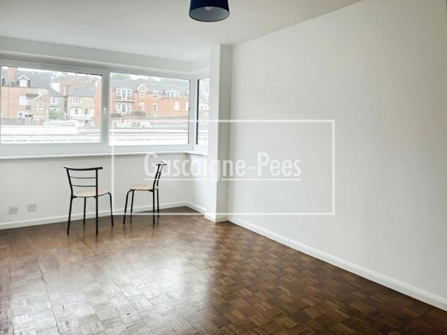 Apartment for rent in Charlotteville, Westborough