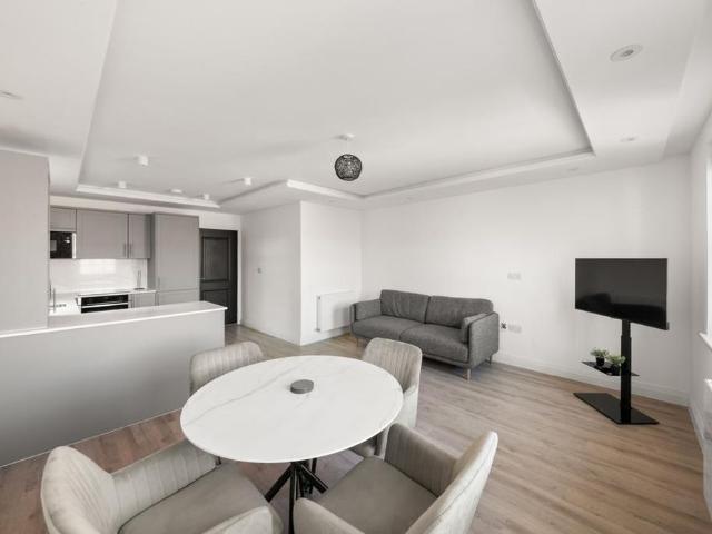 Apartment for rent in London Borough of Ealing, Greater London