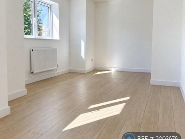 Apartment for rent in London Borough of Croydon, Greater London