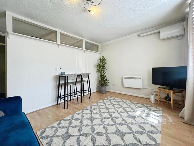 Apartment for rent in Farnborough, Hampshire