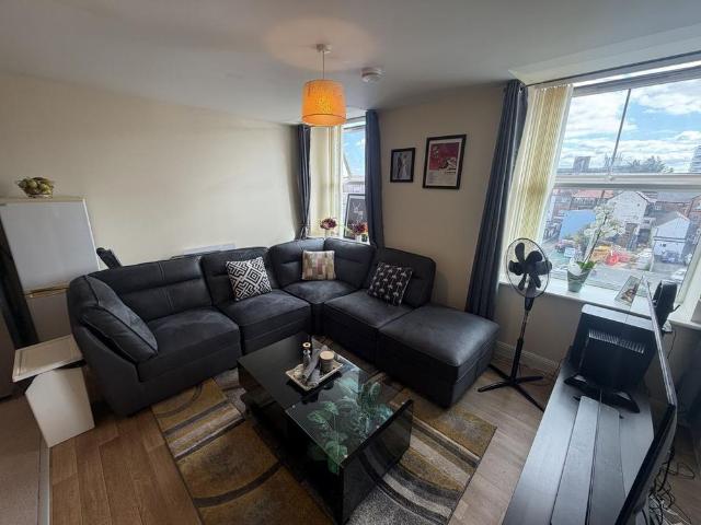 Apartment for rent in Sherford, Rumwell