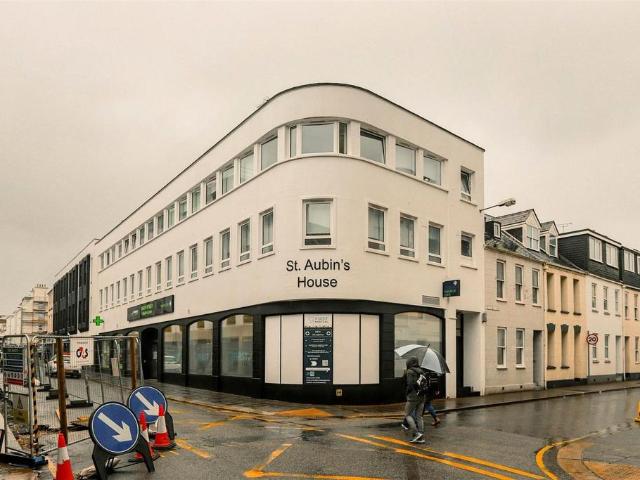 Flat for rent in St Helier