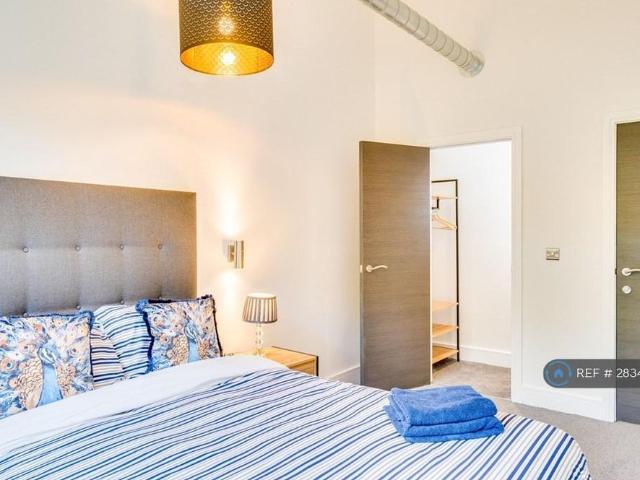 Apartment for rent in Cowlersley, Quarmby