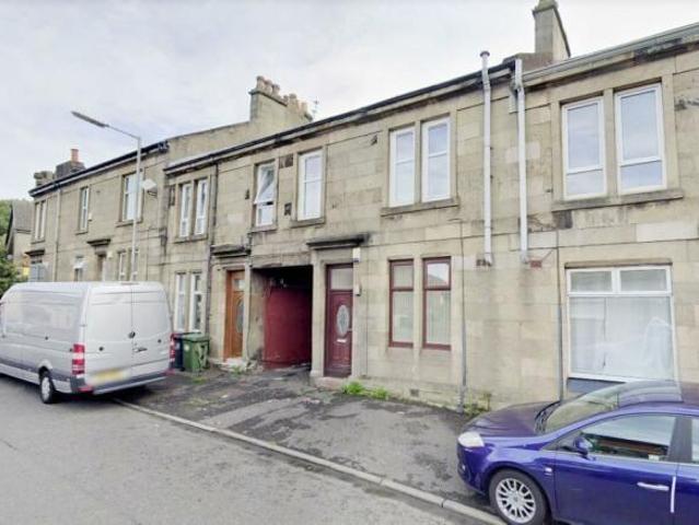 Flat for rent in Mossend, Scotland