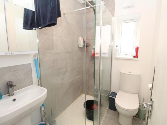 Apartment for rent in Falcon Lodge, Wales