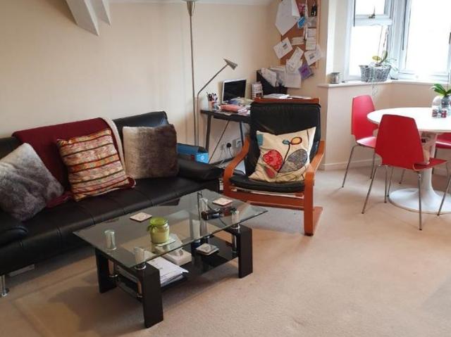 Apartment for rent in Littlecote, West Sussex