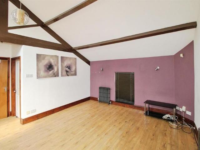Apartment for rent in Wibsey, West Yorkshire