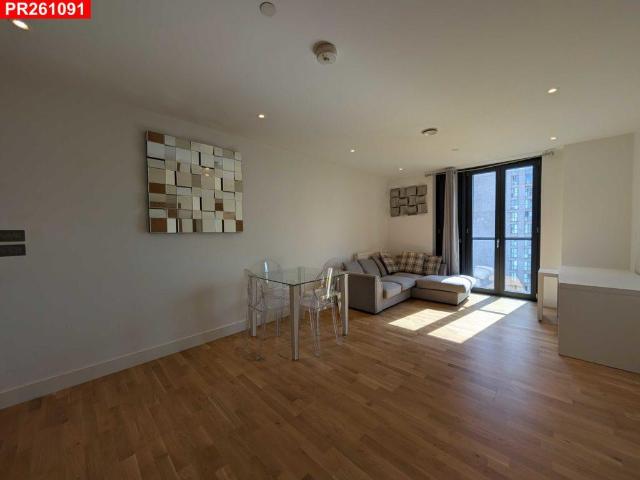 Flat for rent in London Borough of Lewisham, Ladywell