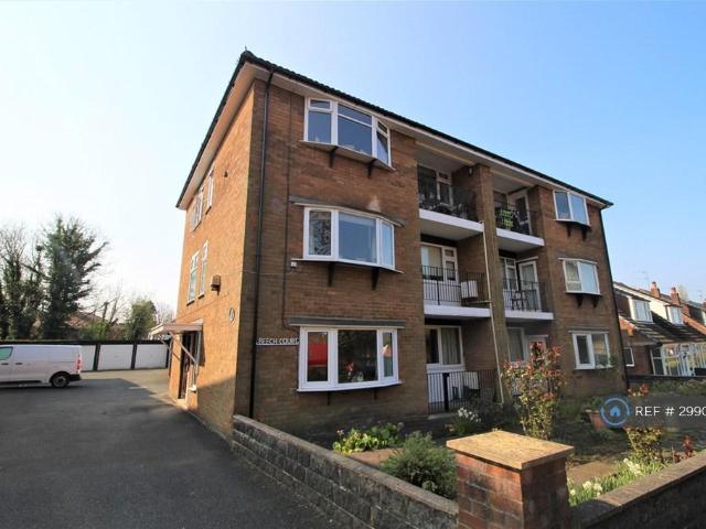 Flat for rent in Higher Bartle, Lancashire