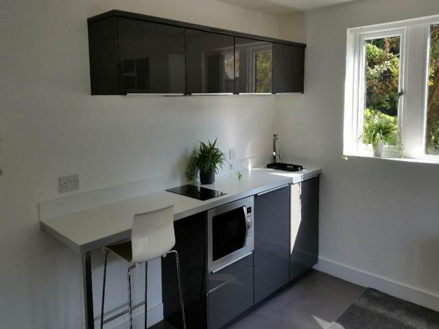 Flat for rent in Huddersfield, West Yorkshire