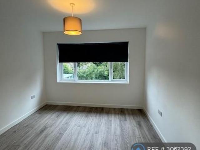 Apartment for rent in Bowes Park, Greater London