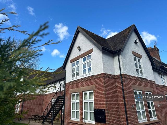 Flat for rent in Beamhurst, Staffordshire