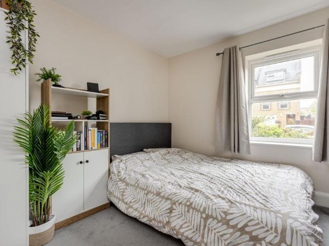 Flat for rent in Petersham, Greater London