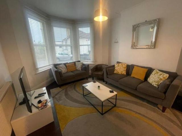 Apartment for rent in Westbrook, Acol