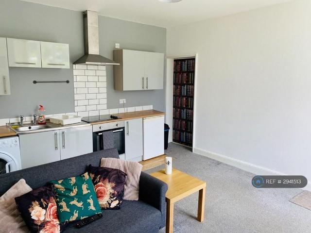 Apartment for rent in Hove Edge, Hipperholme