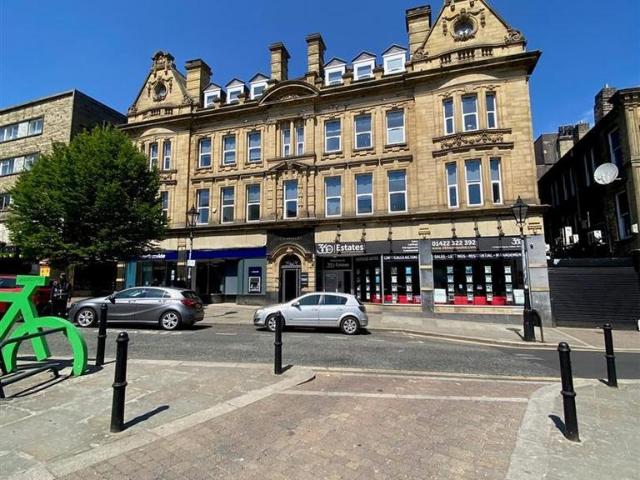 Flat for rent in Boothtown, Halifax