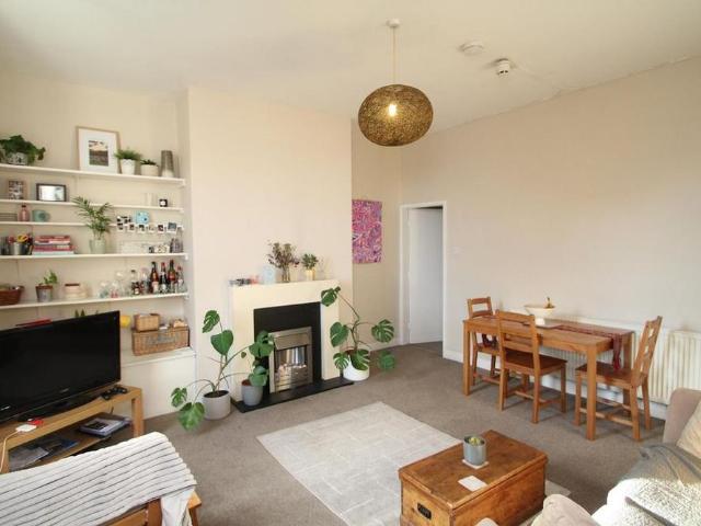 Apartment for rent in Hyde Park, West Yorkshire
